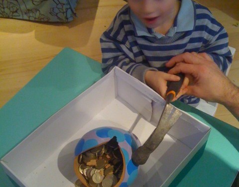 Silent Sunday: Cash Smash!