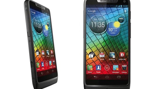 Motorola RAZR i Phone