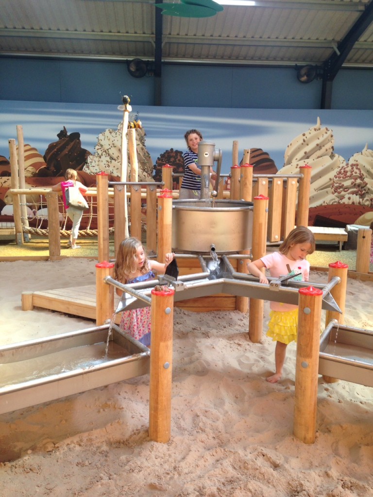 Honeycomb canyon sand pits