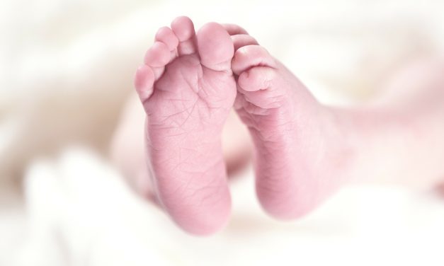 Three Great Ways to Share Your Baby’s Best Moments