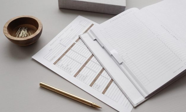 5 Tips for Creating a Holiday Budget