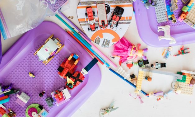 How to Keep on Top of Untidy Toys