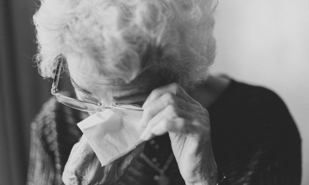 A Guide to Dealing with Dementia in the Family