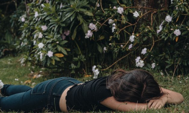 Tips When Your Teen Daughter is Grieving