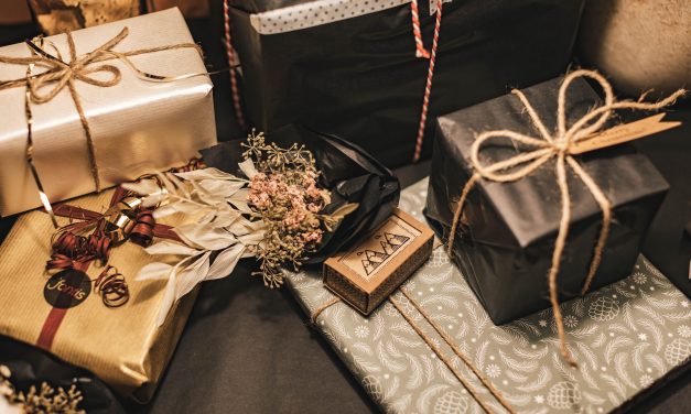 The Best Thoughtful & Utterly Perfect Gifts for Last-Minute Christmas Shopping Ideas